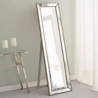 Grand miroir de salle de bains suspendu en or pour la décoration de la chambre à coucher de luxe moderne française Espejo Spiegel Miroir pour la maison et l'hôtel Matériau en verre
