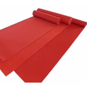 Alfombra roja de terciopelo de 5mm de espesor para salón de boda