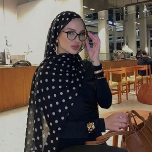 Nouvelle Écharpe Longue en Soie Gaze de Bali à Pois pour Femme, Style Dubaï Moyen-Orient, Cape Extérieure, Nouveau Hijab Arabe Bicolore Noir et Blanc - Product Image 1