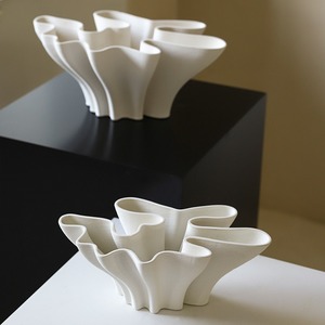 Vase en céramique minimaliste moderne en forme de pot, design nordique pour mariage, usage domestique, salon ou hôtel - Product Image 3