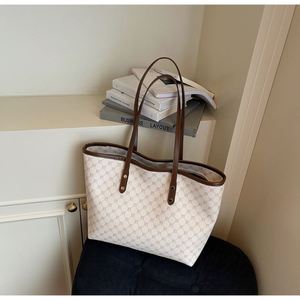 Hot Sale Lady's PU Handbag Large Capacity Leather Tote <b>Bags</b> for Outdoor Travel <b>Working</b> Shopping - Product Image 4