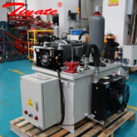 Unité de pompage auxiliaire pour centre d'usinage avec accumulateur pour un fonctionnement fluide du cycle de machine, alimentation hydraulique