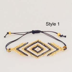 สร้อยข้อมือมิยูกิคุณภาพสูง - Product Image 1