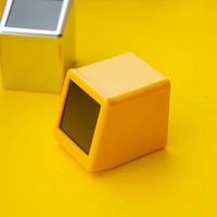 Station météo numérique de bureau mini WiFi super cool avec écran LCD IPS, gadget pour la décoration