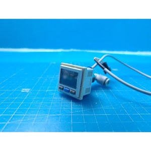 สวิตช์วัดแรงดันดิจิตอล SMC ISE30A-01-N ใช้เป็นอะไหล่อุปกรณ์เซมิคอนดักเตอร์รุ่นเก่า - Product Image 1