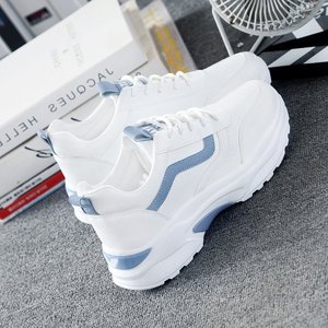 Sneakers <span class=keywords><strong>da</strong></span> donna <span class=keywords><strong>scarpe</strong></span> Casual alla moda donna comode <span class=keywords><strong>scarpe</strong></span> <span class=keywords><strong>da</strong></span> <span class=keywords><strong>ginnastica</strong></span> bianche traspiranti con plateau femminili - Product Image 5