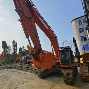 รถขุดตีนตะขาบ Doosan 30 ตัน ประสิทธิภาพสูง รับประกัน 1 ปี มือสอง รุ่น DX300LC-9C พร้อมเครื่องยนต์กำลังขุดสูง กำลังลดราคา - Product Image 6