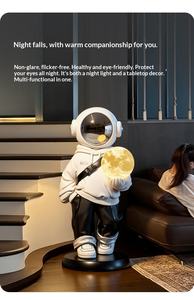 Statue d'astronaute en résine moderne et luxueuse, écologique, avec haut-parleur intégré pour meuble TV et décoration intérieure - Product Image 6