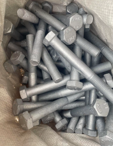 Vis hexagonales et écrous en acier inoxydable à finition unie résistant à la corrosion - Fixations à filetage métrique robustes pour projets de construction - Product Image 6