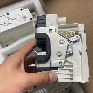 Pour Tesla Model Y 3 Fermeture douce, Fermeture intelligente électrique à aspiration pour Model 3 Highland, ouverture et fermeture de porte anti-pincement - Product Image 2