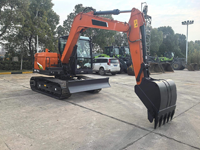 Mini-excavatrice sur chenilles DX75 DX75E de 7,4 tonnes avec godet de 0,3 m³ pour les infrastructures urbaines