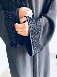 A One-abaya de caftán de Dubái, bordado de nida negra - Product Image 5