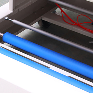 Semi Automatic <strong>Shrink</strong> Wrapping <strong>Machine</strong> PET Bottle <strong>shrink</strong> Packaging <strong>machine</strong> For Tapes - Product Image 4