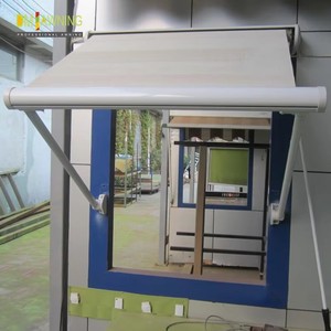 Auvent polyvalent en aluminium à bras articulé avec inclinaison réglable, <span class=keywords><strong>manivelle</strong></span> ou <span class=keywords><strong>moteur</strong></span> tubulaire, faible entretien pour la maison et les marchés extérieurs - Product Image 3