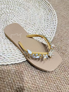 Sandalias Planas de Playa con Pedrería y Diseño de Conchas, Estilo Verano 2026, para Mujer, Modernas y Casuales - Product Image 3