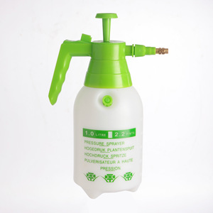 Pulvérisateur manuel à pression 1,0 litre, outil de jardin pour arroser les fleurs et appliquer des pesticides - Product Image 1