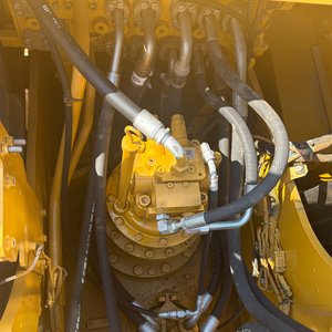 รถขุดตีนตะขาบ CAT320GC Caterpillar 20 ตัน มือสอง เครื่องยนต์ C4.4 Cummins ระบบไฮดรอลิก ประหยัดน้ำมัน บุ้งกี๋ขนาด 1.2 เมตร - Product Image 3