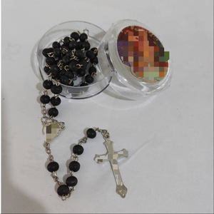 Collier en perles de pierre naturelle bordeaux avec pendentif croix géométrique, 59 perles, unisexe, pour usage quotidien, origine Yiwu - Product Image 3