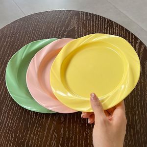 Korean Style PP Plastic Shallow Plate 20-20.9cm Round Solid Color Food Grade Dish For Party Home Use - Product Image 1