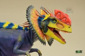 Costume de dinosaure réaliste en peau de Dilophosaurus de 4,5 mètres, portable, pour utilisation en intérieur/extérieur, idéal pour les centres commerciaux, les parcs d'attractions et les spectacles. - Product Image 3