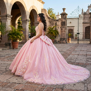 6922 Vestido de Gala Rosa sin Tirantes con Cuentas, Apliques de Encaje, Bordado Floral, Cola Capilla, Largo hasta el Suelo, Elegante, de Organza, para Fiesta y Noche - Product Image 1