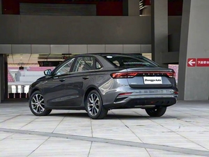 Geely Emgrand 1.5L CVT 360 2022 ° Voitures d'occasion <span class=keywords><strong>pas</strong></span> chères avec caméra, rétroviseur chauffant, conduite à gauche et intérieur en cuir, traction avant - Product Image 4