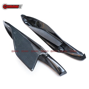 Pièces automobiles de qualité supérieure : Jupes latérales de voiture en fibre de carbone sèche de style capot pour Ferrari 488 - Product Image 5