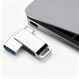Clé USB OTG Mini Métal en Gros, Clé USB 2.0 de Grande Capacité (1 To, 512 Go, 256 Go, 128 Go, 64 Go) pour Cadeau de Mariage et Stockage de Données - Product Image 2