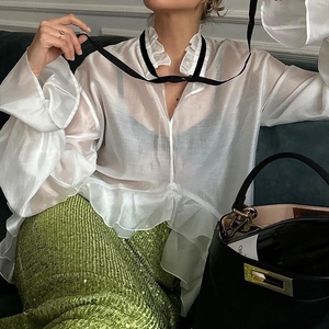 เสื้อเบลาส์ซีทรูเซ็กซี่ของผู้หญิงแฟชั่นเสื้อแขนบานฤดูร้อนใหม่ - Product Image 1