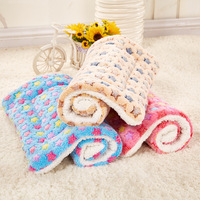 Tapis de lit d'hiver chaud imprimé de patte de luxe épaisseur doux corail polaire flanelle tapis de lit pour chiot chien chat