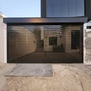 Volets roulants en polycarbonate TOMA, lamelles plus foncées, volet roulant commercial, <span class=keywords><strong>porte</strong></span> roulante électrique en aluminium avec une <span class=keywords><strong>vue</strong></span> exceptionnelle - Product Image 1
