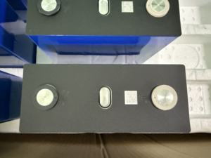 รถกอล์ฟทรงปริซึม LiFePO4 280Ah <span class=keywords><strong>3</strong></span>.2V สำหรับงานหนักแบตเตอรี่รถกอล์ฟสำหรับงานอุตสาหกรรมรับประกัน<span class=keywords><strong>3</strong></span>ปี - Product Image 3