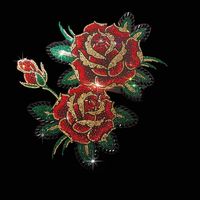 Appliques thermocollantes personnalisées en strass pour t-shirts : motifs de roses, feuilles et cristaux, à appliquer soi-même