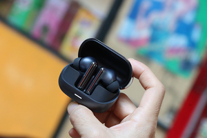 Ho nor Earbuds 4 50dm Reducción de ruido profundo hasta 46 horas Tiempo de música Auriculares inalámbricos IP54 ANC - Product Image 3