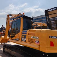 Excavatrice sur chenilles Komatsu PC220 d'occasion, machine japonaise d'origine pour travaux de terrassement et de construction