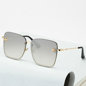 Nueva geometría Little Bee <span class=keywords><strong>gafas</strong></span> de sol mujeres coloridas <span class=keywords><strong>gafas</strong></span> de sol cuadradas de moda sin montura <span class=keywords><strong>gafas</strong></span> de sol de Metal sin marco 2025 - Product Image 5