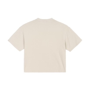 Camiseta Corta Negra Desgastada de Moda, Estilo Vintage, con Rasgaduras, Oversize, de Manga Corta y Corte Cuadrado - Product Image 2