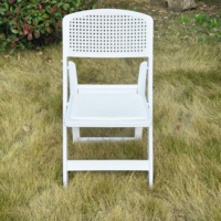 Chaise de mariage en résine avant-gardiste, portable et durable, avec trous Wimbledon, pliable, vente en gros