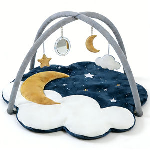 Alfombra de Juego para Bebés con Diseño de Cielo Estrellado, Luna y Nubes, con Juguetes Colgantes para la Habitación Infantil, para Gatear y Estimular el Sentido Táctil - Product Image 6