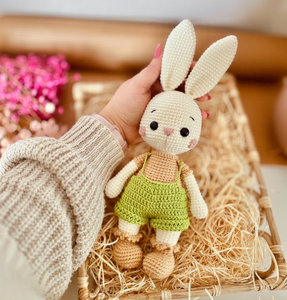 Lait coton matériel fil main Crochet lapin enfants jouets Logo personnalisé et couleur <span class=keywords><strong>yeux</strong></span> <span class=keywords><strong>de</strong></span> <span class=keywords><strong>sécurité</strong></span> pour enfants <span class=keywords><strong>Amigurumi</strong></span> lapin jouets - Product Image 1