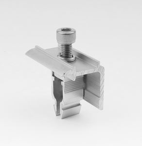 Système <span class=keywords><strong>de</strong></span> fixation <span class=keywords><strong>de</strong></span> panneaux solaires en aluminium <span class=keywords><strong>de</strong></span> Chine, pinces pour toiture, accessoires, clips, pinces intermédiaires pour panneaux solaires - Product Image 1