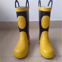 Chaussures de sécurité en vente flash, semelle intérieure en acier, bottes de pompier en caoutchouc pour la protection