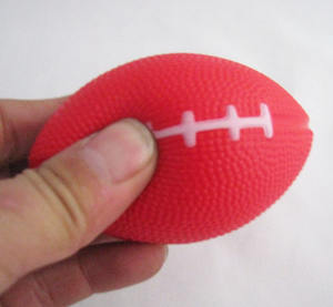 Xinrunjin listo para enviar 8,5 5,5 cm espuma de PVC pelota de presión de Rugby juguete para niños soporte personalizado regalo creativo impresión reactiva - Product Image 4