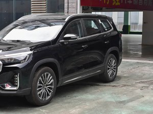 Jetour X70 Plus 2025 d'<span class=keywords><strong>occasion</strong></span>, 7 places, 1.5T, version haut de gamme, blanc, faible kilométrage, peinture d'origine, prix usagé, très demandé en Algérie - Product Image 3