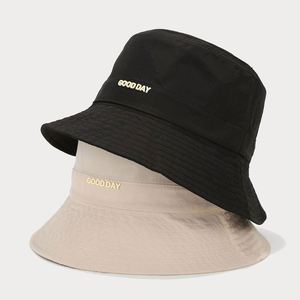 Chapeaux Bob en Cuir Brodés avec Étiquette Lettre pour Hommes et Femmes – Idéaux pour l'Été, les Sports de Plein Air, la Pêche, les Voyages et le Quotidien – Respirants - Product Image 4