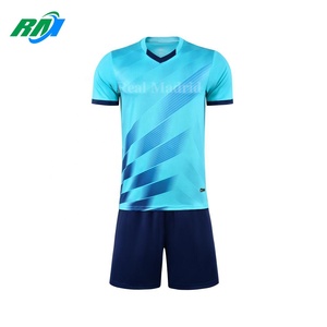 Conjunto de <span class=keywords><strong>Camiseta</strong></span> de Fútbol de Poliéster Transpirable 2024-2025, <span class=keywords><strong>Camiseta</strong></span> de Sublimación de Corte Automatizado Económica con Servicio OEM - Product Image 1