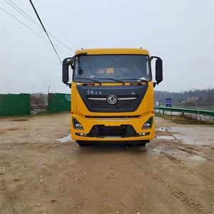 Camion-citerne à vide Dong Feng 6x4 de 20 000 litres pour l'aspiration des eaux usées et des fosses septiques, destiné aux services d'assainissement - Product Image 2