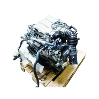 Le puissant moteur à essence 6 cylindres VG33 en forme de V avec une cylindrée de 3,3L pour la série Paladin de Nissan