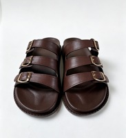 Sandales d'été décontractées pour femmes à trois brides et boucles, en cuir PU confortable, mules plates, chaussures de plage personnalisables en gros
