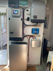 Système de stockage d'énergie domestique Dyness, batterie Lifepo4 Akuu, murale, basse tension, 48v 200AH 10KW - Product Image 5